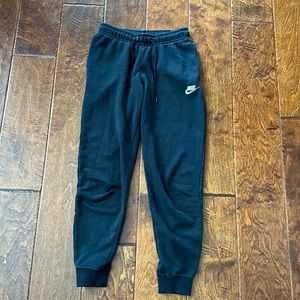Women’s Nike sweatpants